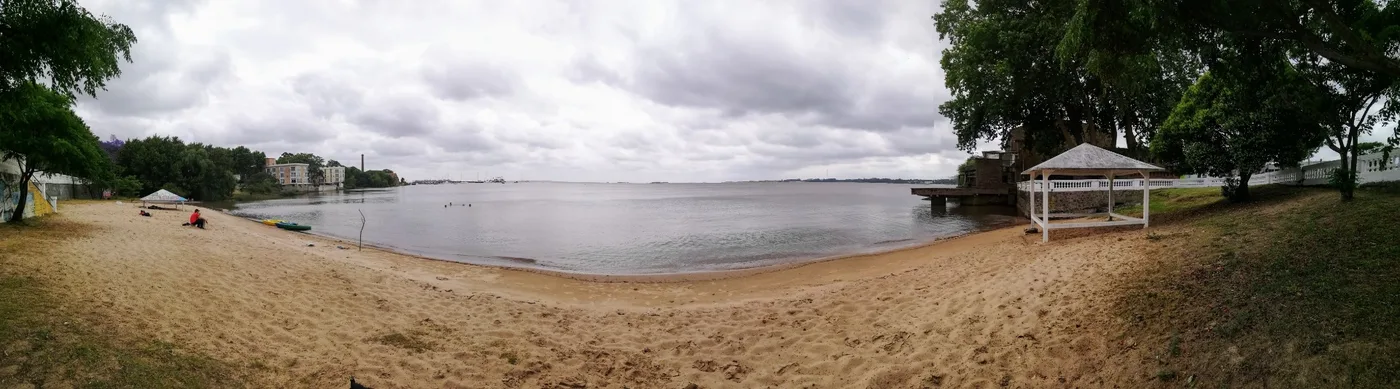 Imagen panorámica . Orillas del Río La Plata